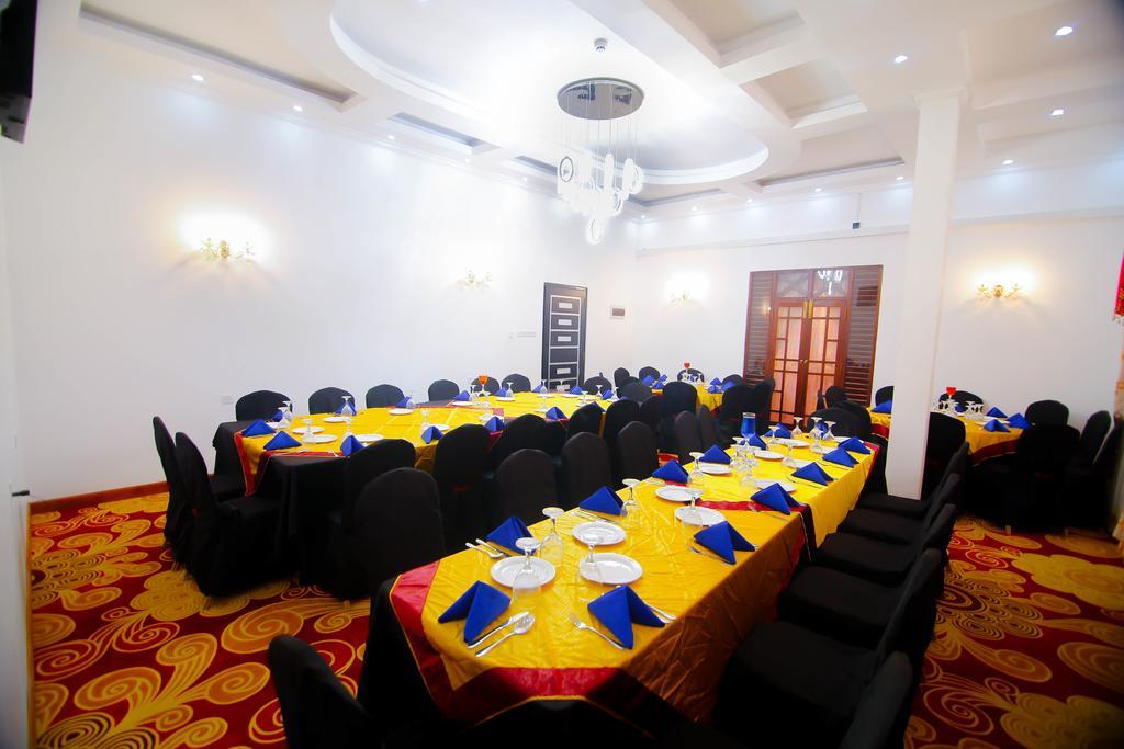 Hotel White House Anuradhapura Εξωτερικό φωτογραφία