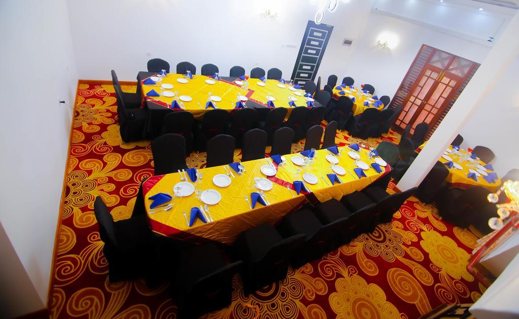 Hotel White House Anuradhapura Εξωτερικό φωτογραφία